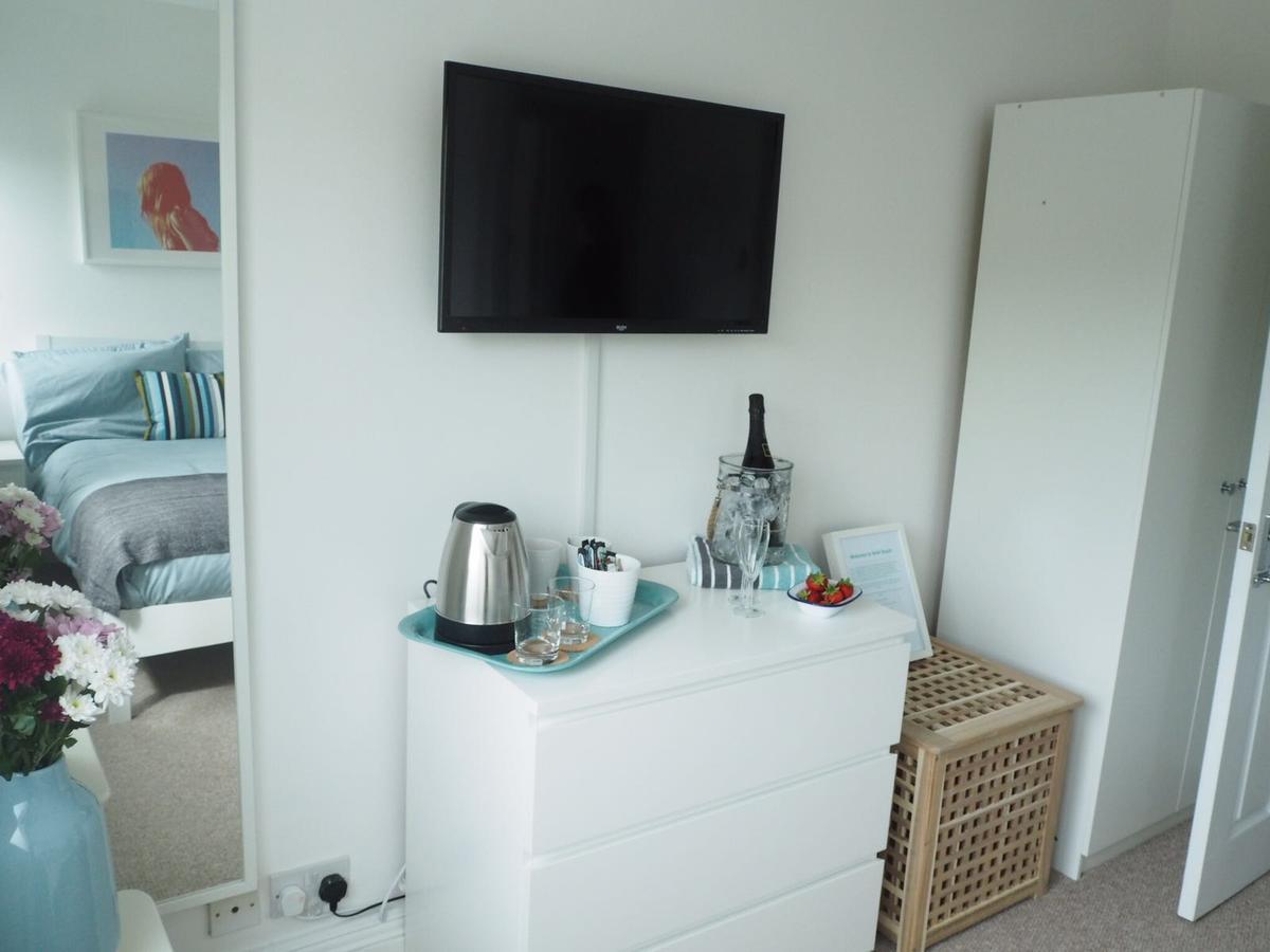 Wax, Watergate Hotel New Quay Екстериор снимка