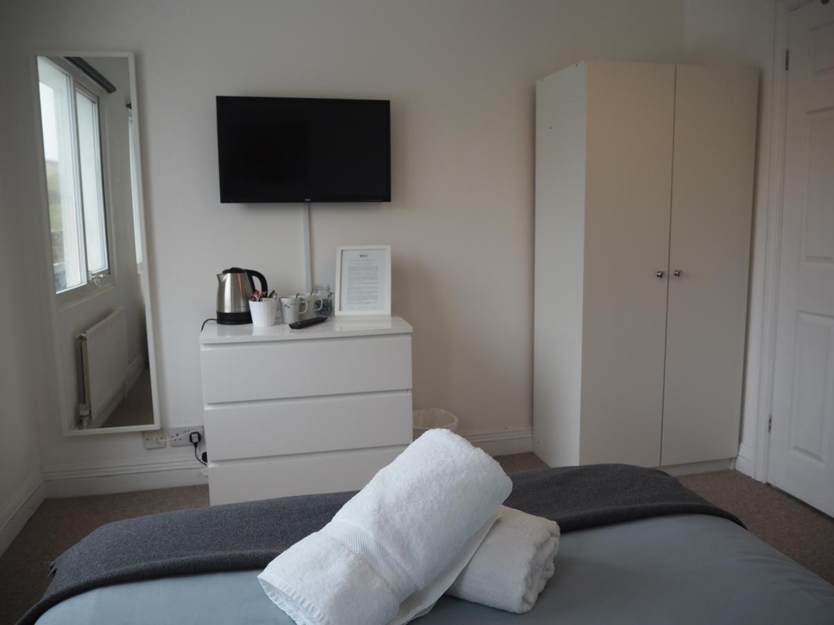 Wax, Watergate Hotel New Quay Екстериор снимка
